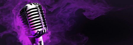 Микрофон на сиреневом фоне
