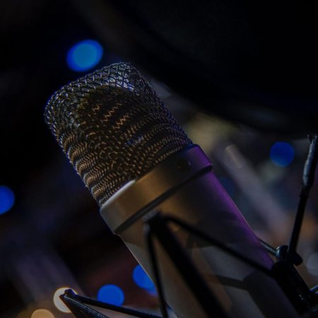 Студийный микрофон