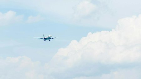 Небо самолет