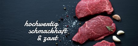 Мясо на черном фоне