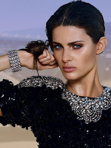 Изабели фонтана 2022