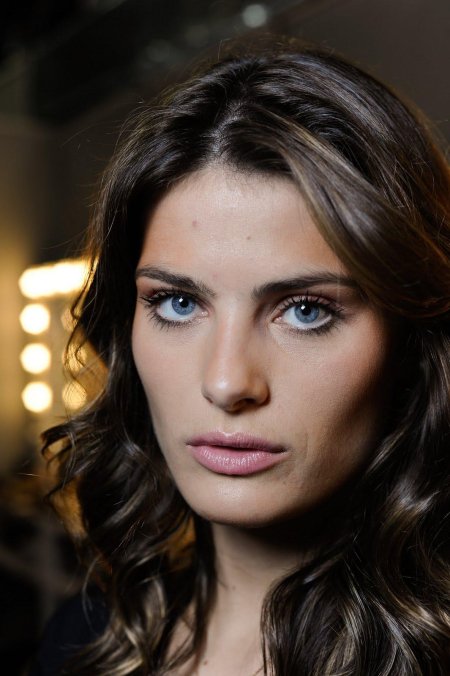 Макияж бровей