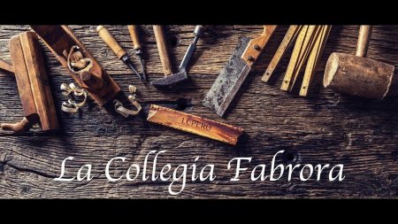 Старинный столярный инструмент