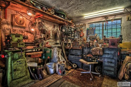 Мастерская в гараже