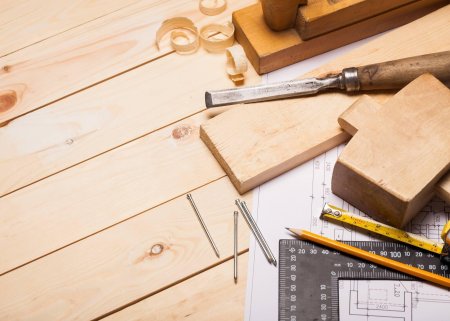 Деревянный столярный инструмент