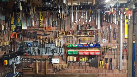 Инструмент для гаража