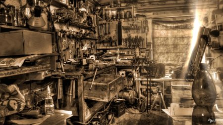 Старинные инструменты