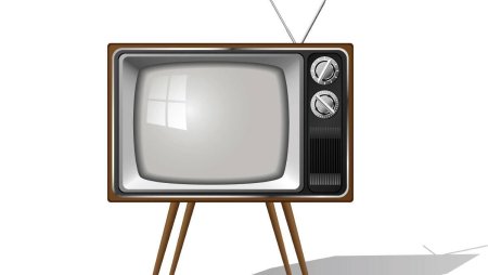 Старинный телевизор