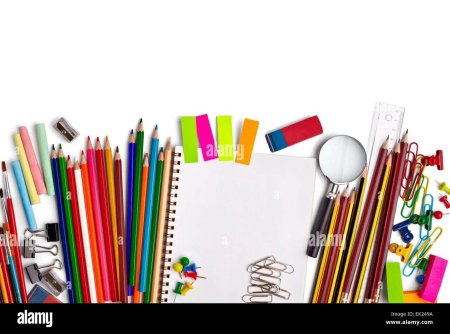 Канцтовары на белом фоне