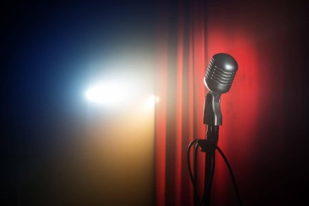 Театральный микрофон