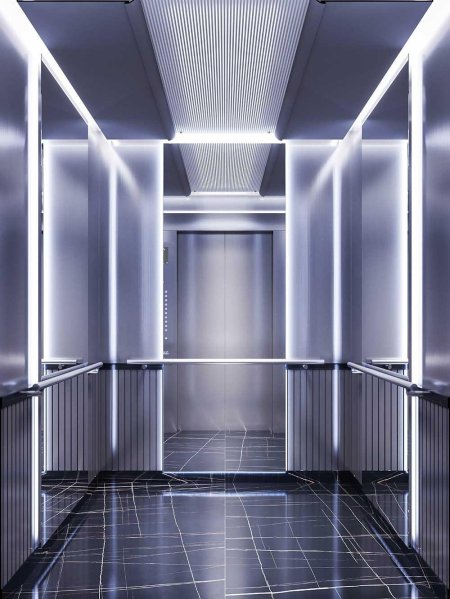 Зеркало в лифте