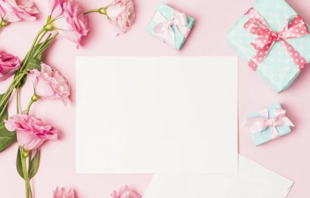 Розовые цветы фон