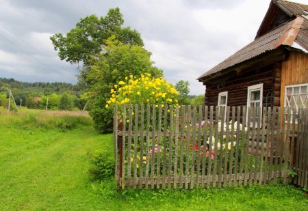 Околица-изгородь вокруг деревни