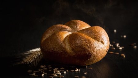 Хлеб красивый