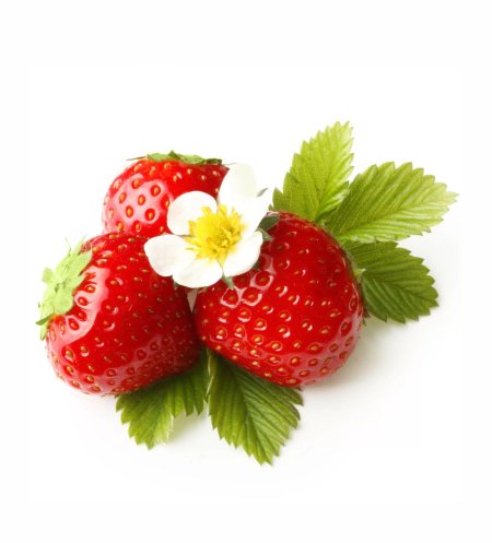 Земляника на белом фоне