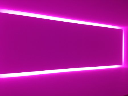 Фиолетовый неон