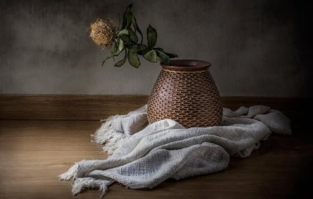 Натюрморт с драпировкой