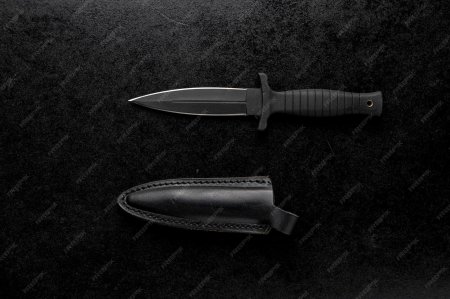 Нож черный