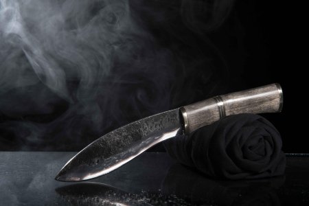 Натюрморт с ножом