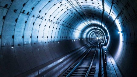 Тоннель метро 4к