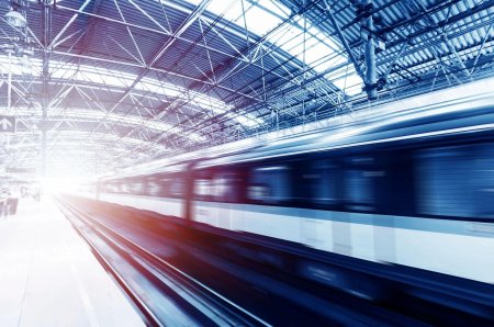 Поезд в движении