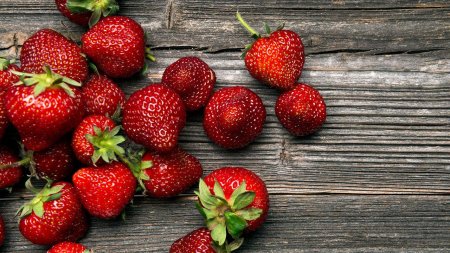 Клубника стравберри