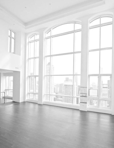 Белая комната