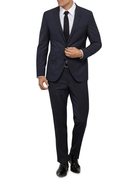 Костюмы мужские