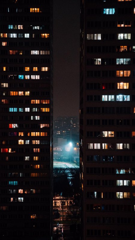 Многоэтажки ночью