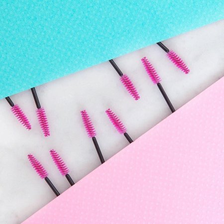 Ресницы розовые