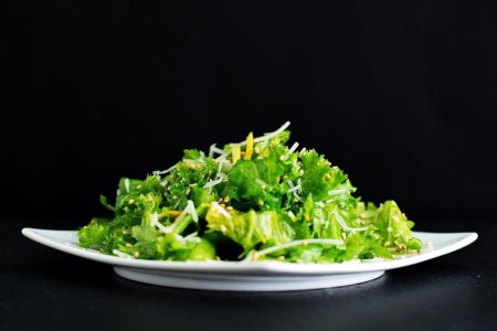 Зеленый салат