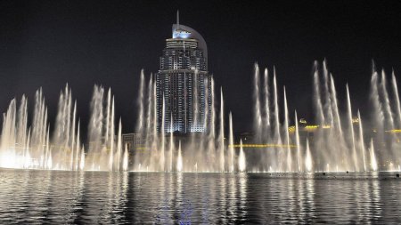Музыкальный фонтан в дубае