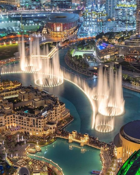 Фонтан в дубае