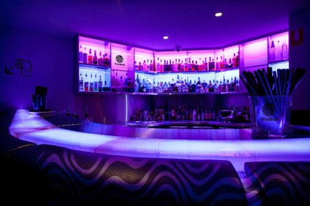 Vlavashe интерьер Ломоносов неоновая барная стойка