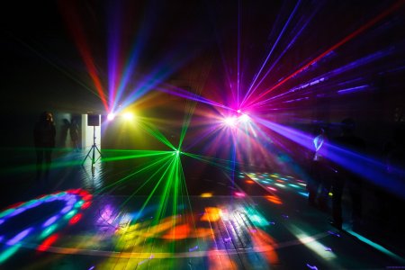 Лазерный проектор светомузыкальный