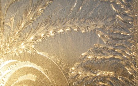 Узор на стекле