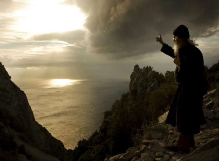 Монахи горы афон