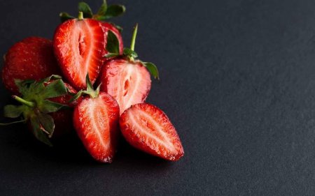 Заставка клубника