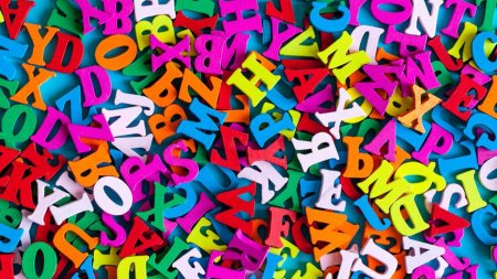 Фон с русскими буквами