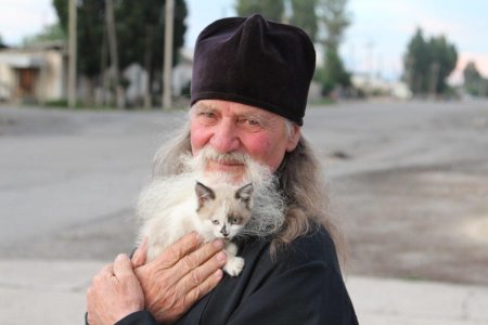 Протоиерей Валентин Никонов