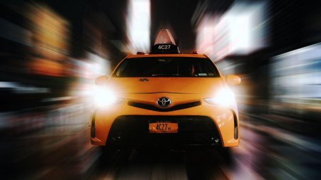 Toyota prius taxi
