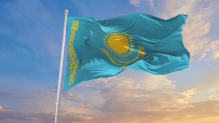 Государственный флаг казахстана