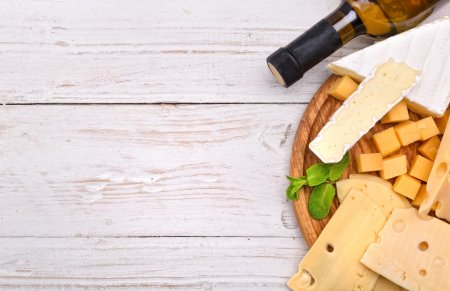 Сыр на доске