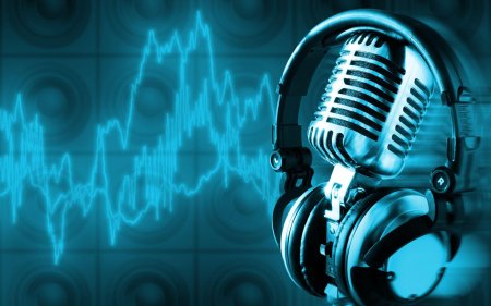 Микрофон наушники студия