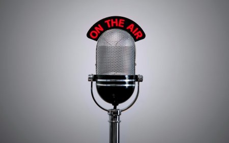 Ретро микрофон