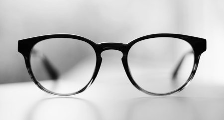 Черная оправа для очков