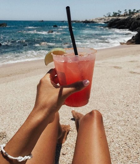 Коктейль на пляже