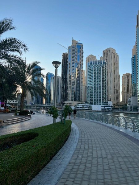 Дубай марина променад