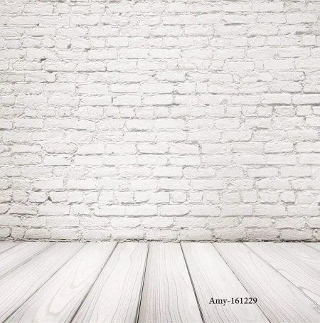 Белая кирпичная стена