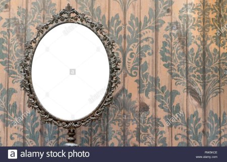 Фон с зеркалом